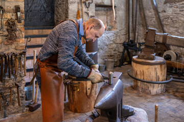 Skilled blacksmith preserves ancient craft in Salzburg workshop