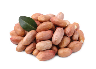 Obraz premium Pile of fresh peanuts isolated on white