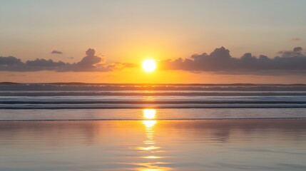 Obraz premium Stunning Ocean Sunset Beach Scene Golden Hour Waves