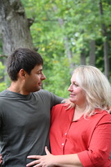 Obraz premium blonde woman with dark-skinned man,
