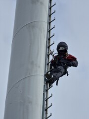 Prace Techniczne na Wieży Telekomunikacyjnej