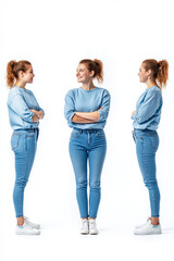 Obraz premium Junge Frau in Jeans steht selbstbewusst in modischer Pose vor weißem Hintergrund