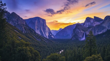 Fototapeta premium Breathtaking Sunset Over Yosemite Valley with Majestic Mountains