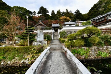 姫路の日本一の布袋さんがある夢前七福神第一番札所の通宝山弥勒寺の布袋さん