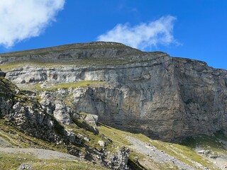 Rocks and stones above Lake Melchsee or Melch Lake and in the Uri Alps mountain massif, Melchtal - Canton of Obwalden, Switzerland (Kanton Obwald, Schweiz)