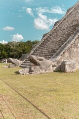 chichen itza pyramid