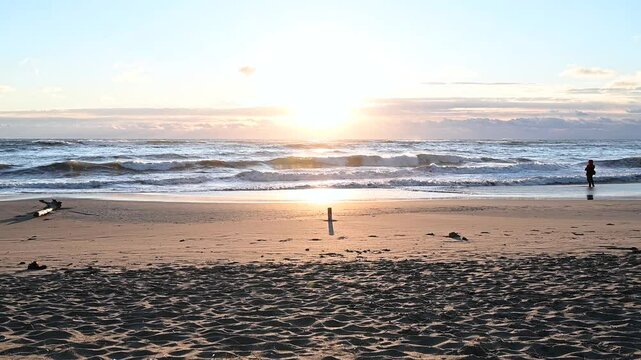 茨城　早朝の久慈浜海岸（日立市）