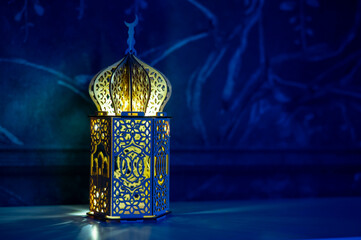 ornamental Arabic lantern Ramadan and Eid al-Fitr greeting card