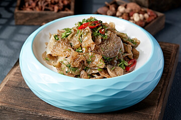 Exquisite cold dish: chopped fennel and chrysanthemum mushroom salad