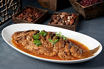 Delicious braised Guanting big carp