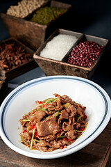 Hunan-style stir-fried beef with rice pepper