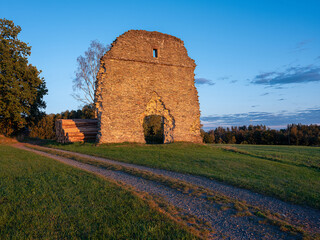 Ruine Heilingskirche