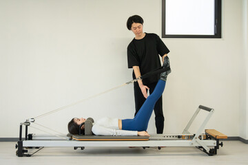 Strength and flexibility enhancement training using the Reformer in machine Pilates Lower and Lift