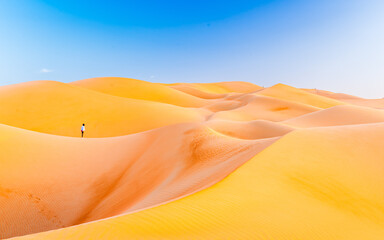 Enjoy the moment in Liwa desert