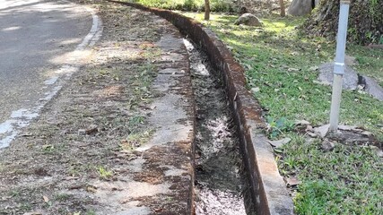 Drainage grooves in the garden