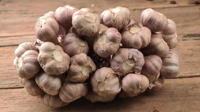 Dried garlic in a basket