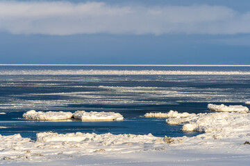 Drift ice in Hokkaido Japan © 善弘 石垣