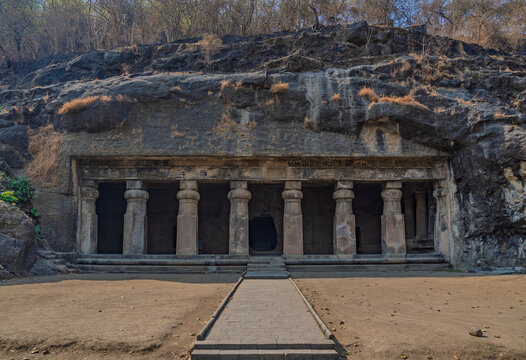 Historical Elephanta Caves &ndash; An Architectural Marvel in Maharashtra