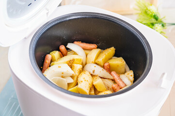 炊飯器で作るジャーマンポテト　オイルを加える
