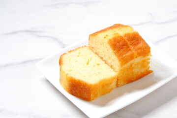 ふんわり、しっとりとした食感でやさしい甘さのパウンドケーキ
