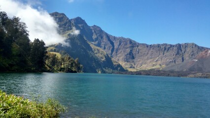 Obraz premium lake and mountains
