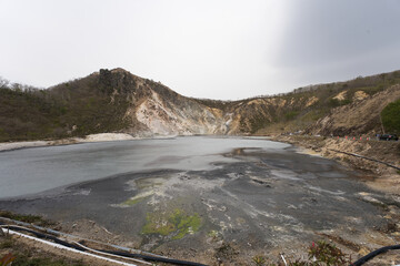 北海道登別の登別地獄谷の大湯沼という火山性の沼