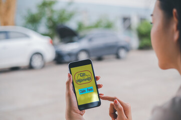 Female motorists are using insurance apps to provide help related to automobile accidents.