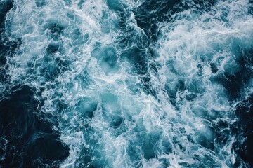 Obraz premium Turbulent ocean water is seen from an overhead perspective