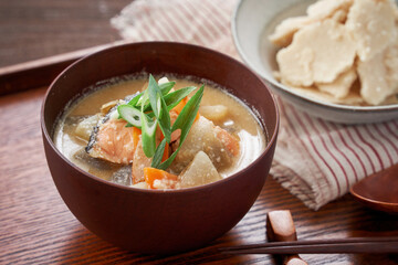 粕汁 - 酒粕を使った日本の伝統的な汁物