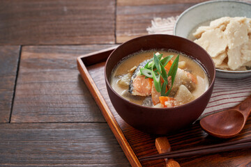 粕汁 - 酒粕を使った日本の伝統的な汁物