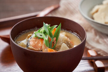 粕汁 - 酒粕を使った日本の伝統的な汁物