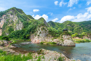 Fototapeta premium 충북 영동군 월류봉의 여름