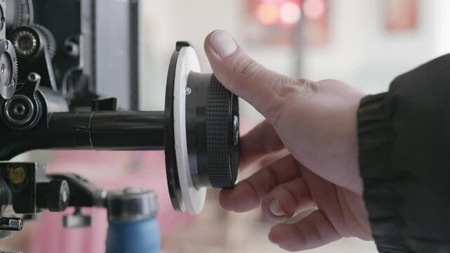 Focus puller tracks focus on professional film sets