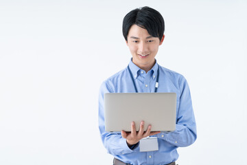 若い男性のエンジニア