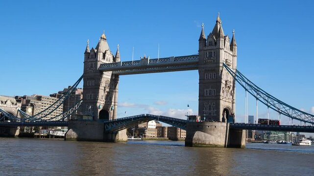 London England United Kingdom, Great Britain, city landscape, Undergroud, Big Ben, Temse, BUckinghham palace, parlament, SOHO, Covert garden