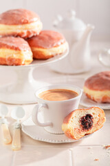 Hot doughnuts made of marmalade and flour.