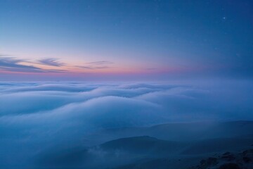 Fototapeta premium Ethereal Twilight Mist Gradient on Blue Canvas Background