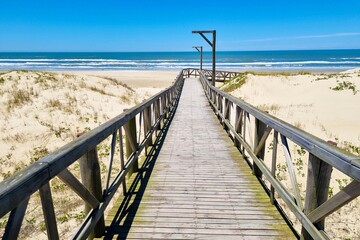 Naklejka premium Walkway in Rincão Beach, Santa Catarina
