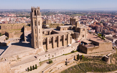 Obraz premium Aerial view of cityscape of Lleida and main historical sightseeing Old Gothic Cathedral, Catalonia, Spain