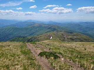 beautiful view from Blyznytsia Mountain