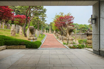 Naklejka premium Architectural view of an inner courtyard garden inside a building.