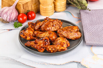Buffalo chicken wings barbecue sauce