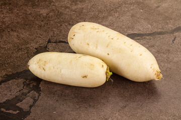 Raw white daikon raddish root