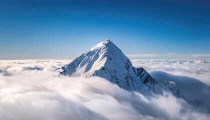 Obraz premium mountain peak above the clouds