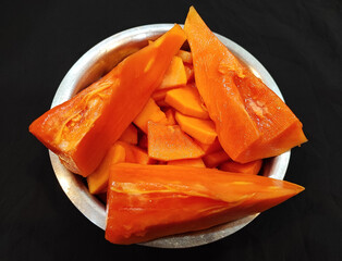 Fresh and Juicy Papaya Slices