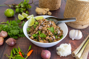 Larb Moo Issan, Thai Isan-Style minced pork salad)