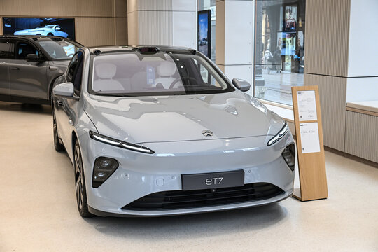 auto voiture chinoise NIO eT7