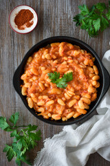 Baked beans with spices