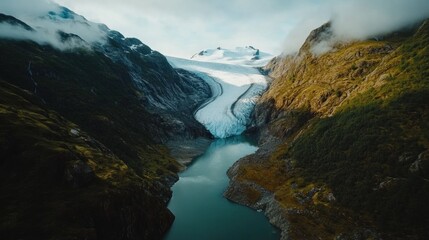 Obraz premium Majestic Glacial Landscape with Water River and Mountain View