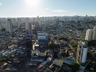 A Lapa, um dos bairros mais tradicionais de São Paulo, ganha uma nova dimensão vista do alto. Com...